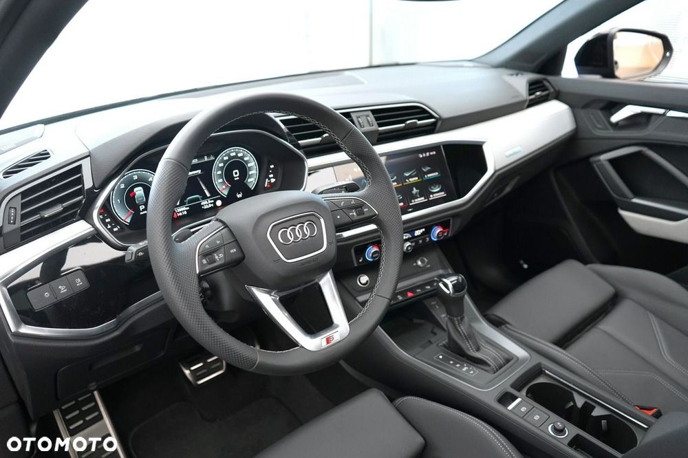 Audi Q3 - 17