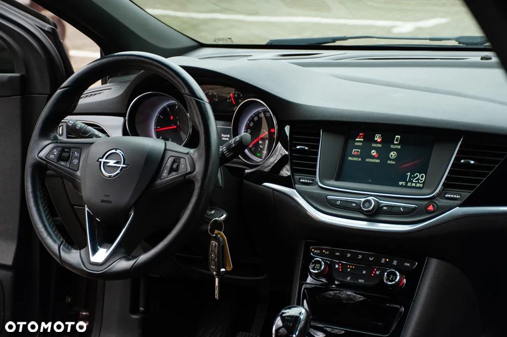 Opel Astra 1.4 Turbo Innovation - 18