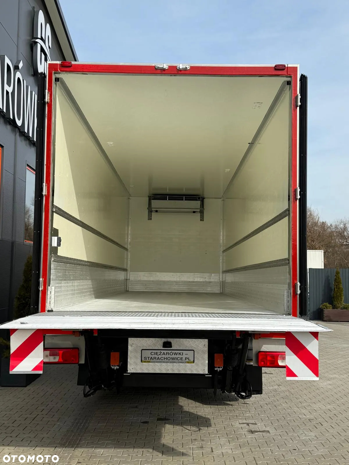 DAF DAF CF XF 75.360 // 6x2 // E5 // chłodnia 21 Epal // sypialka // klima // winda pod spód - 15