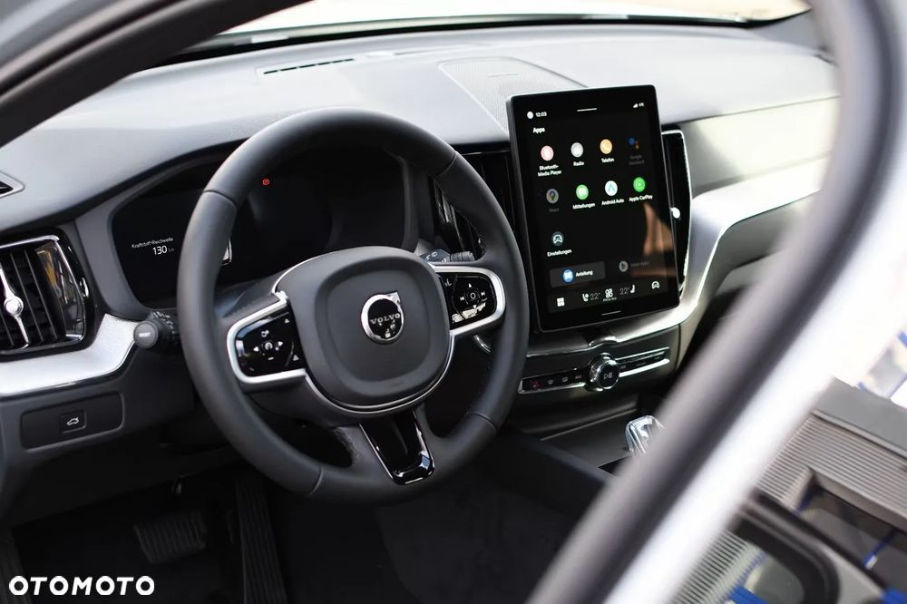 Volvo XC 60 B5 B AWD Plus Black Edition - 34