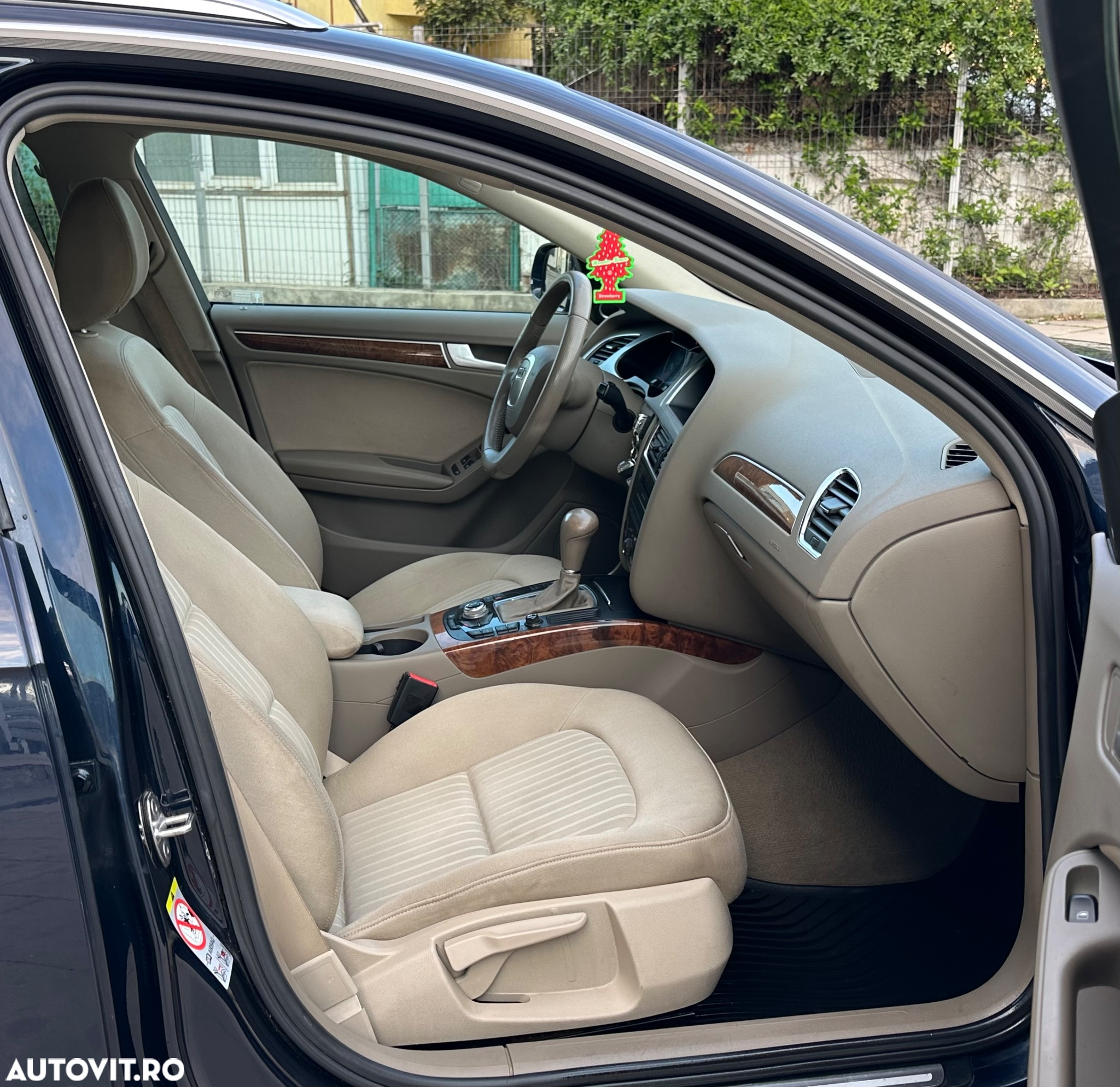 Audi A4 Avant 2.0 TDI DPF multitronic Ambiente - 8