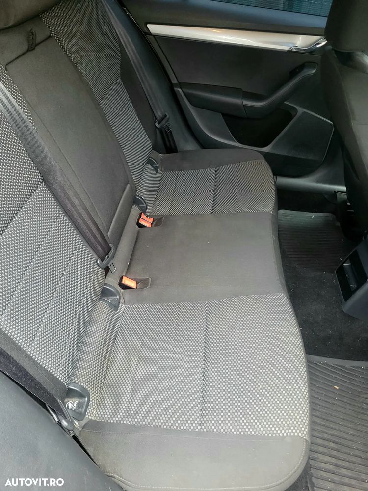 Skoda Octavia Combi 1.6 TDI (Green tec) Ambition - 11