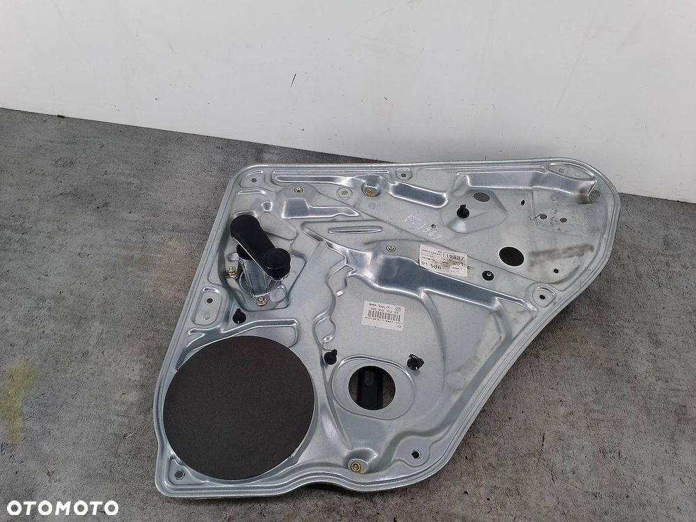 PODNOŚNIK SZYBY PRAWY TYŁ Z STELAŻEM VW PASSAT B5 FL 3B9839752BA - 1