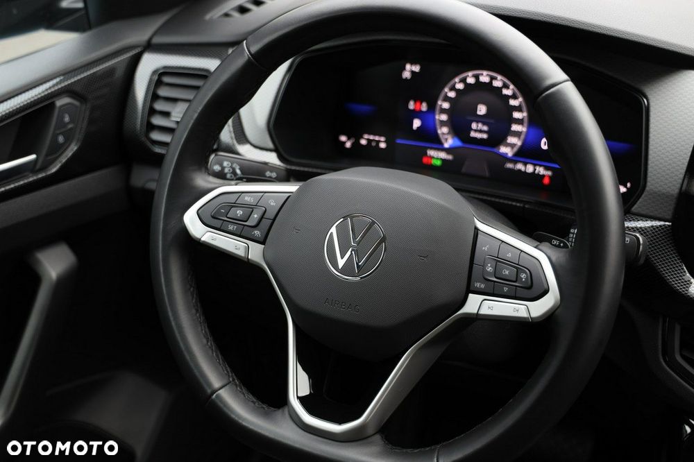 Volkswagen T-Cross - 36