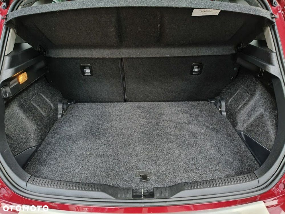 Toyota Auris 1.2 Turbo Team Deutschland - 11