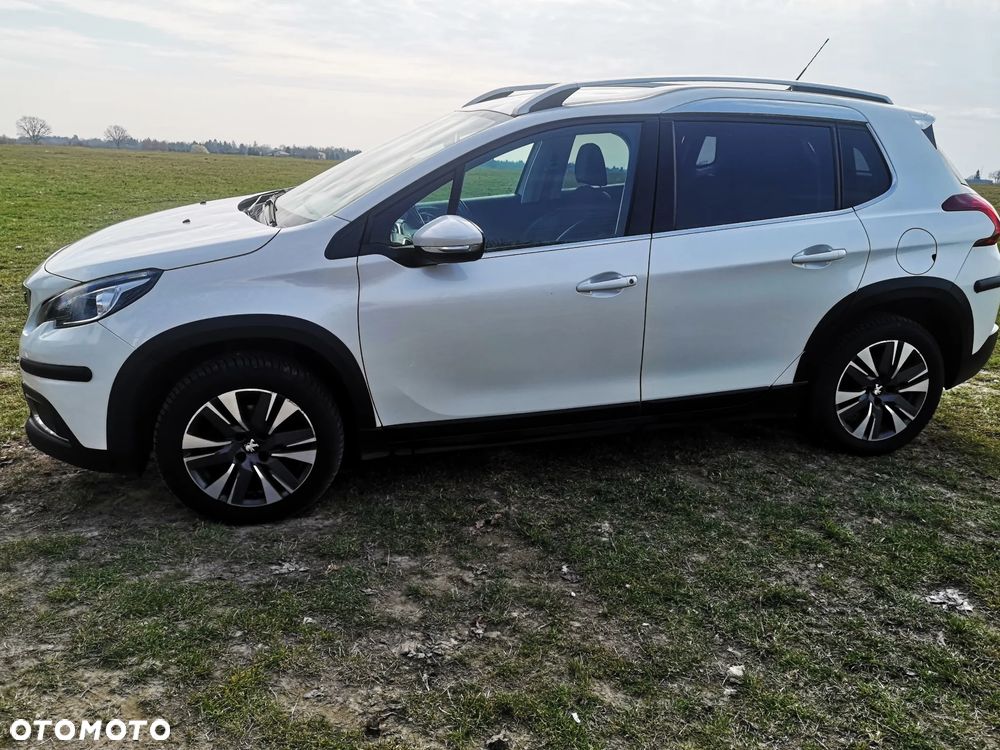Peugeot 2008 BlueHDi 100 Allure - 8