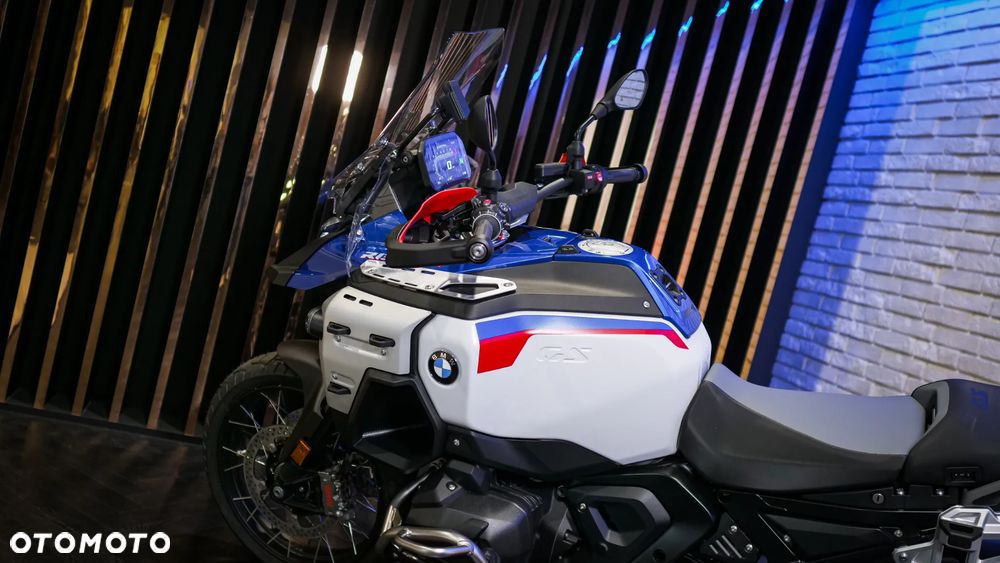 BMW R - 9