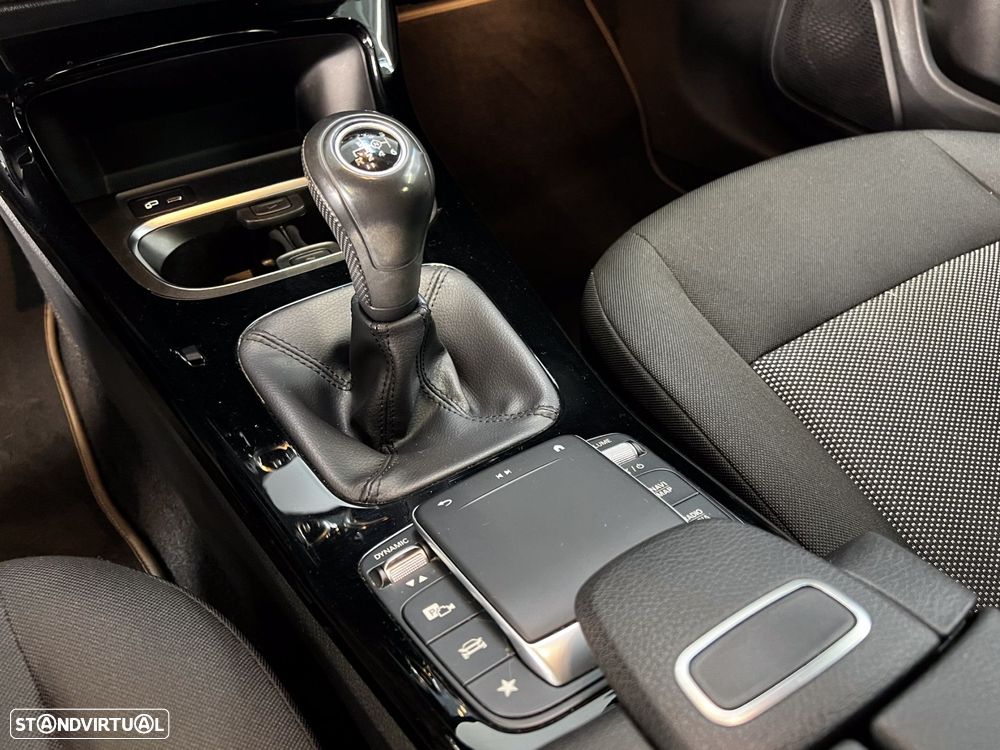 Mercedes-Benz CLA 180 - 14