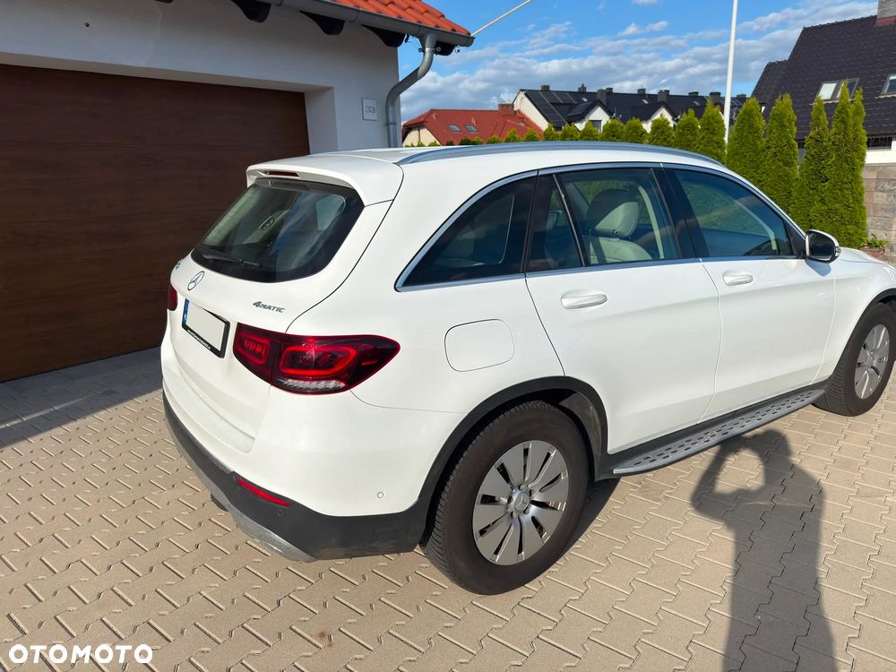 Mercedes-Benz GLC 220 d 4Matic 9G-TRONIC - 4