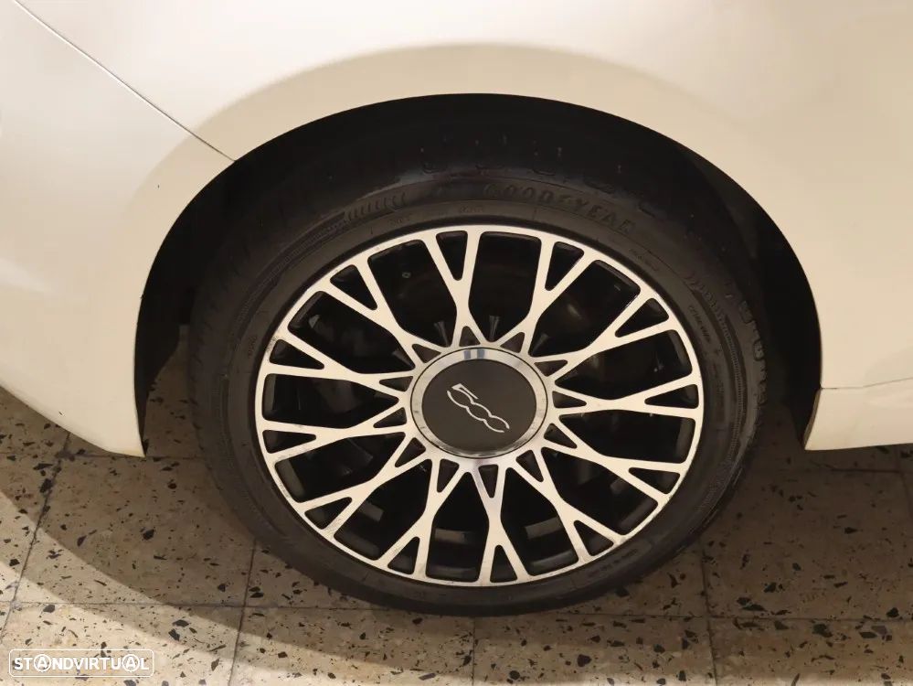 Fiat 500C 1.0 Hybrid Lounge - 30