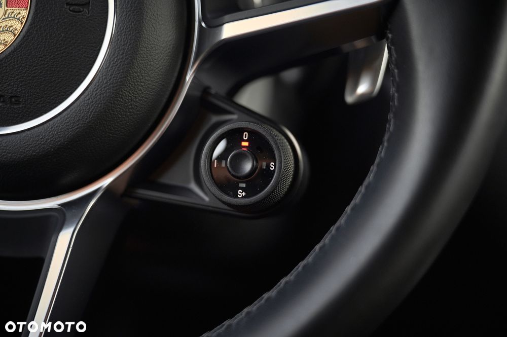 Porsche Macan S - 38