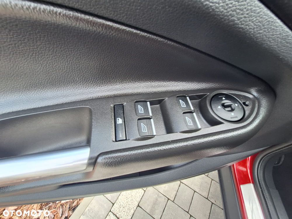 Ford Kuga 1.5 EcoBoost 2x4 Titanium - 22