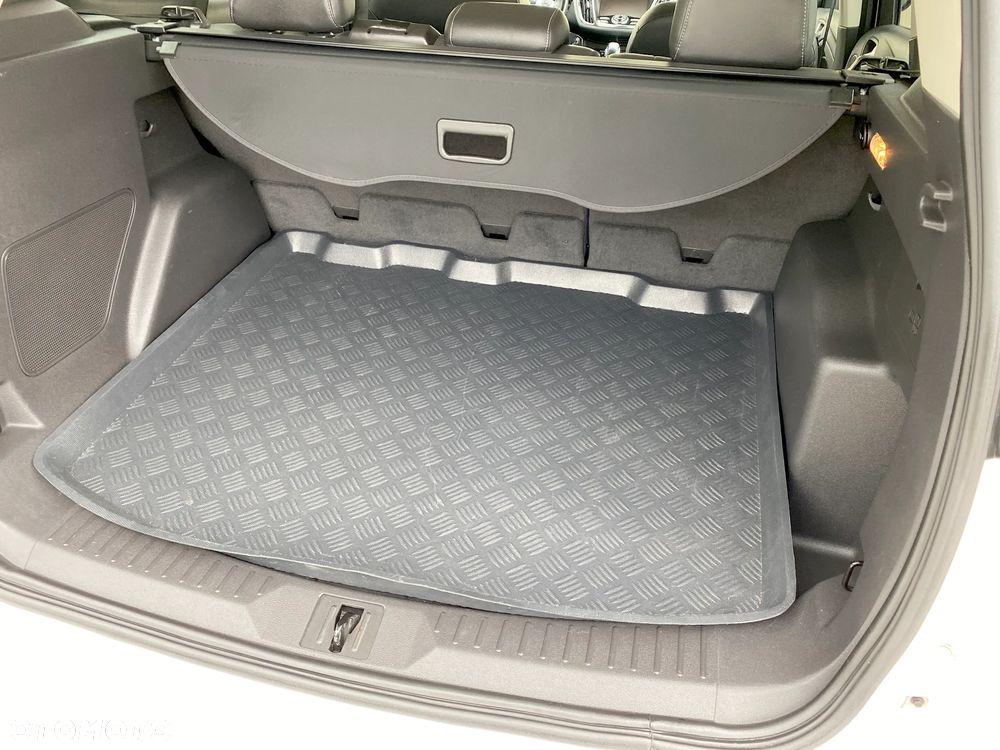 Ford Escape - 16