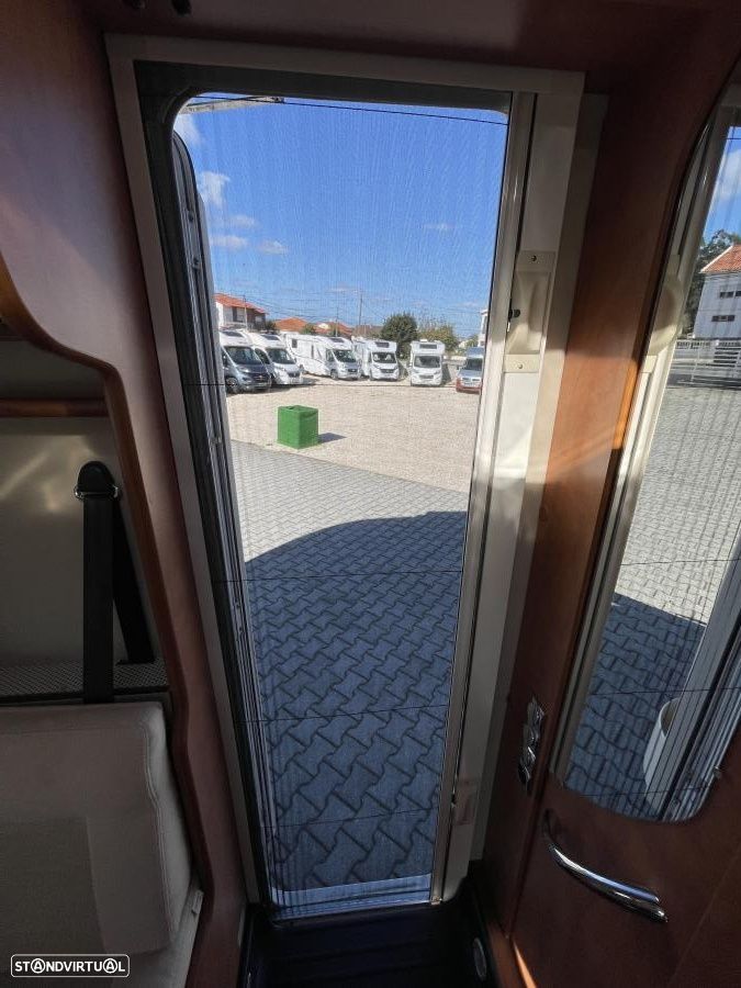 Carthago C-Tourer Camas gémeas e basculante - 36