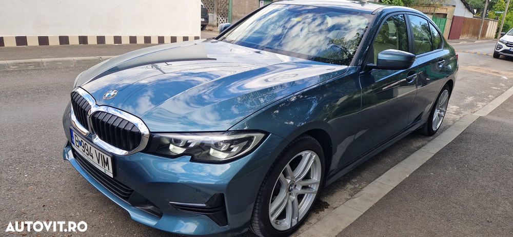 BMW Seria 3 320i xDrive AT - 2