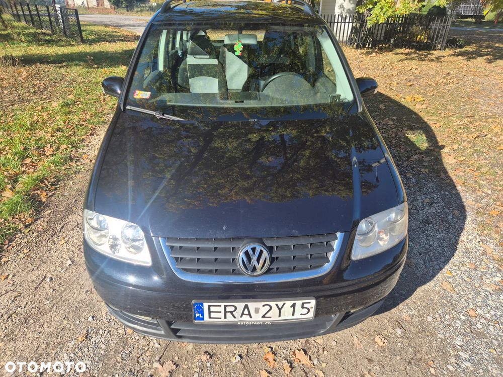 Volkswagen Touran - 5