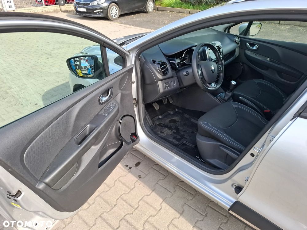 Renault Clio - 9