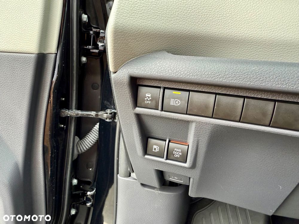 Toyota Sienna - 25