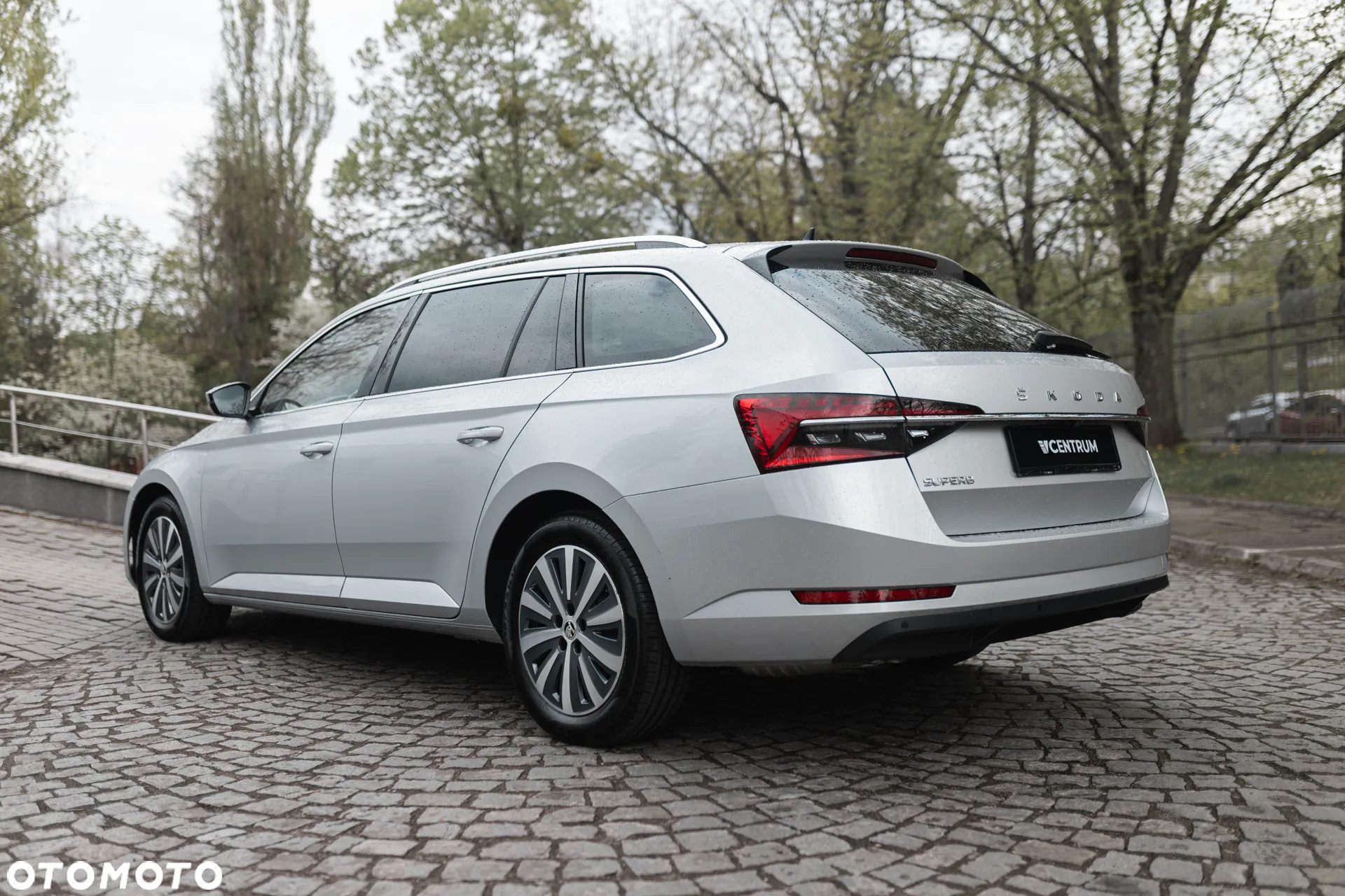 Skoda Superb 2.0 TDI SCR Style DSG - 12