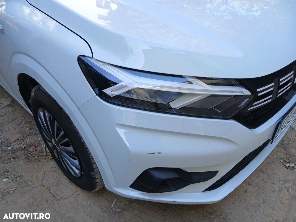 Dacia Sandero TCe 90 MT5 City - 11
