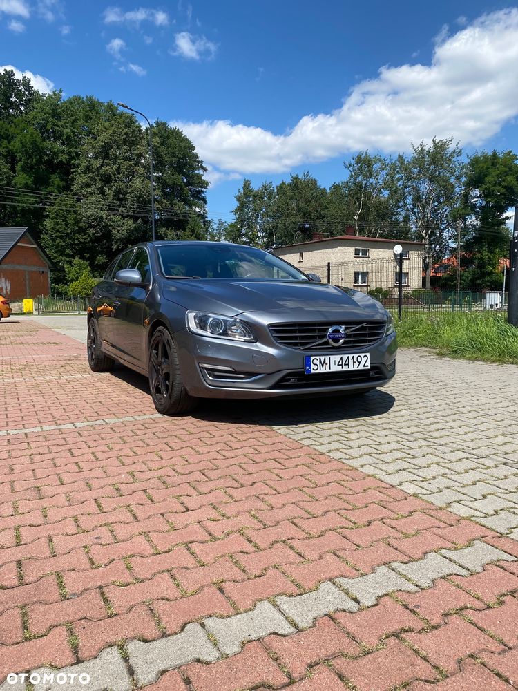 Volvo V60 D4 Drive-E Dynamic Edition (Momentum) - 3