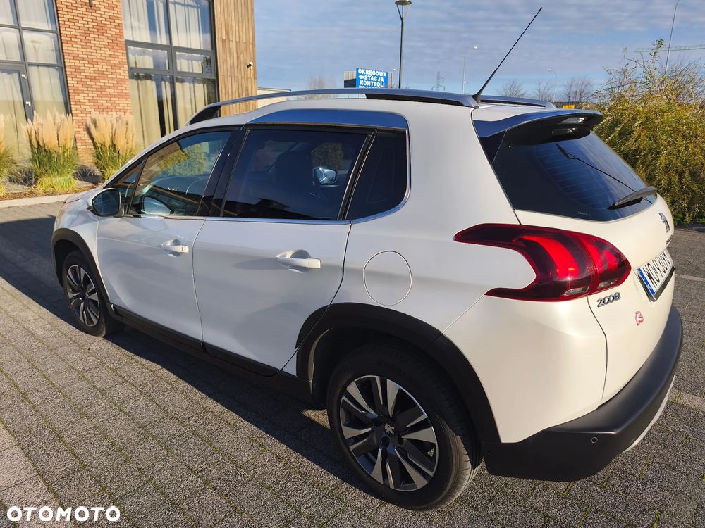 Peugeot 2008 PureTech 130 GPF Stop&Start Allure - 4