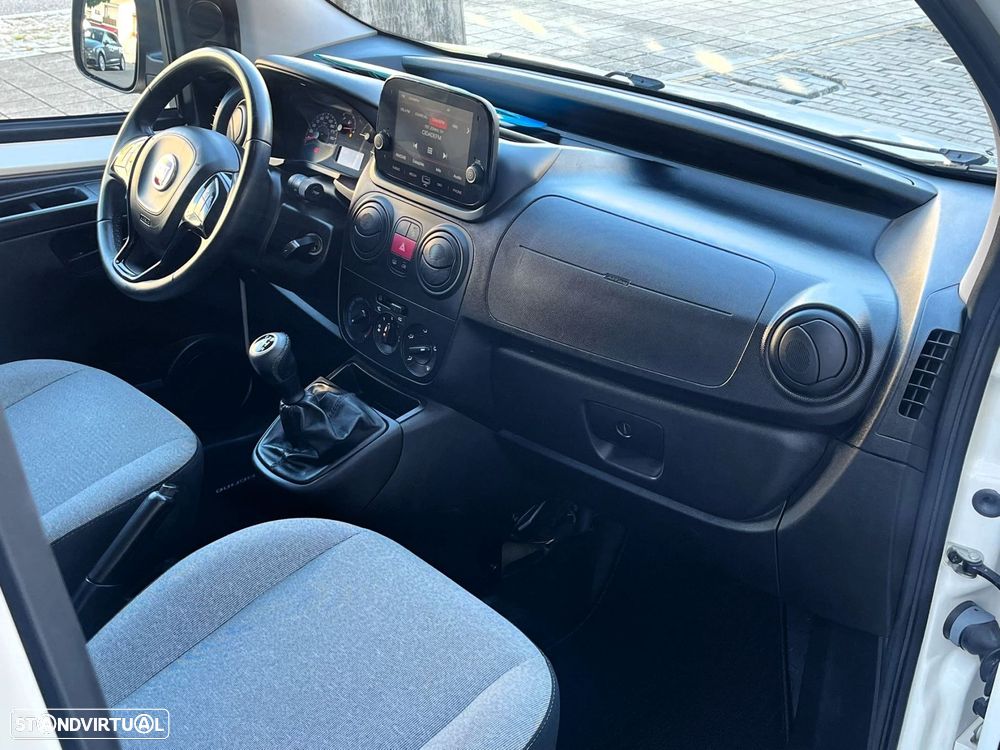 Fiat Fiorino 1.3 M-jet Adventure com 1GD - 14