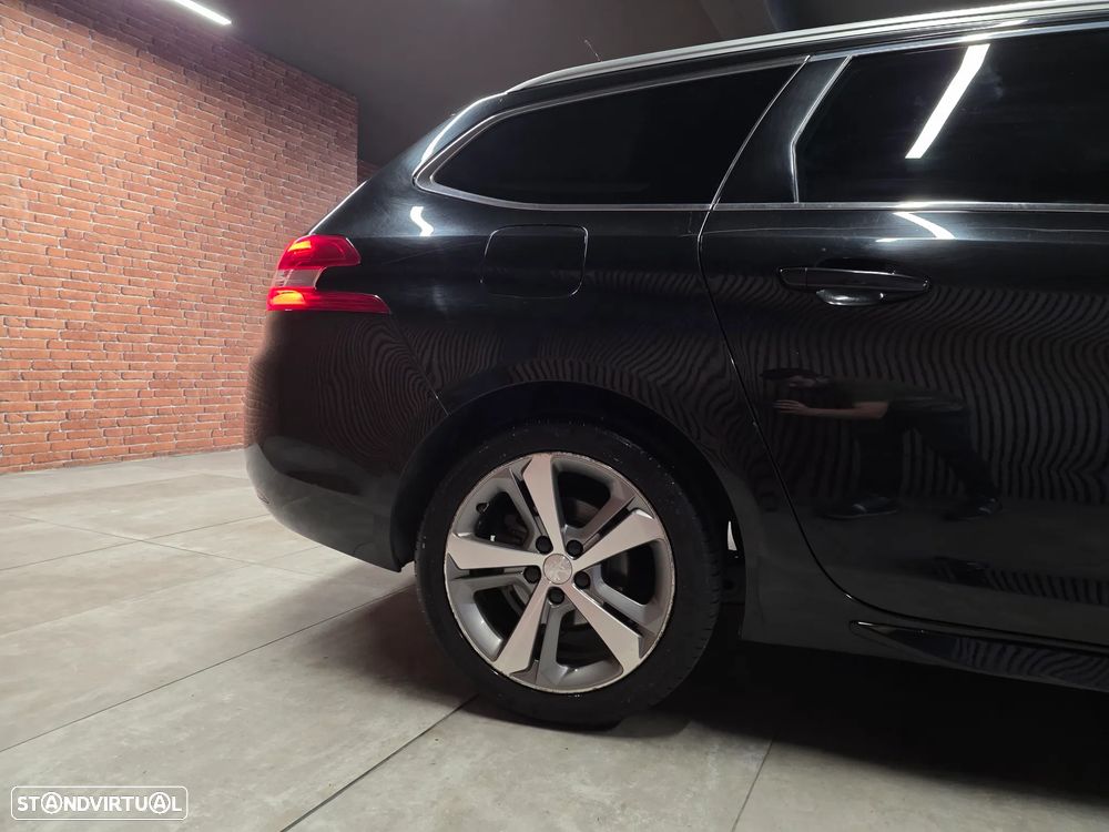 Peugeot 308 SW 1.5 BlueHDi GT Line EAT8 - 41