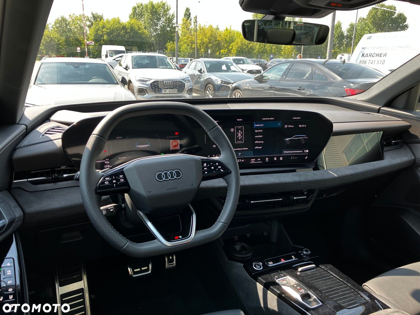 Audi Q6 e-tron - 24