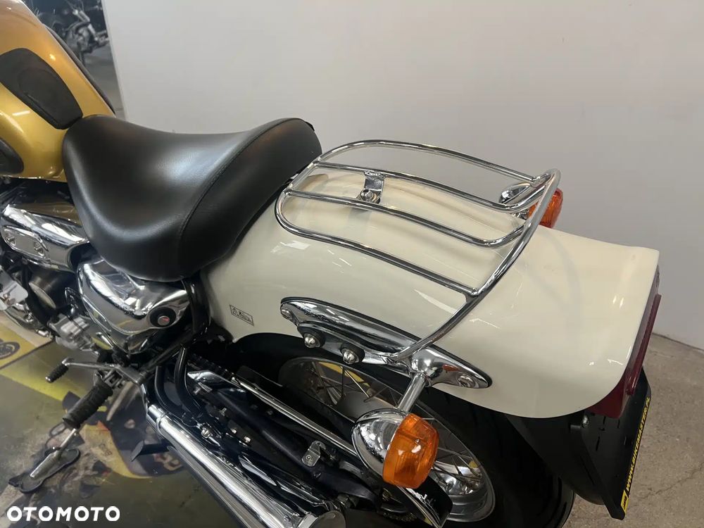 Triumph Adventurer - 32