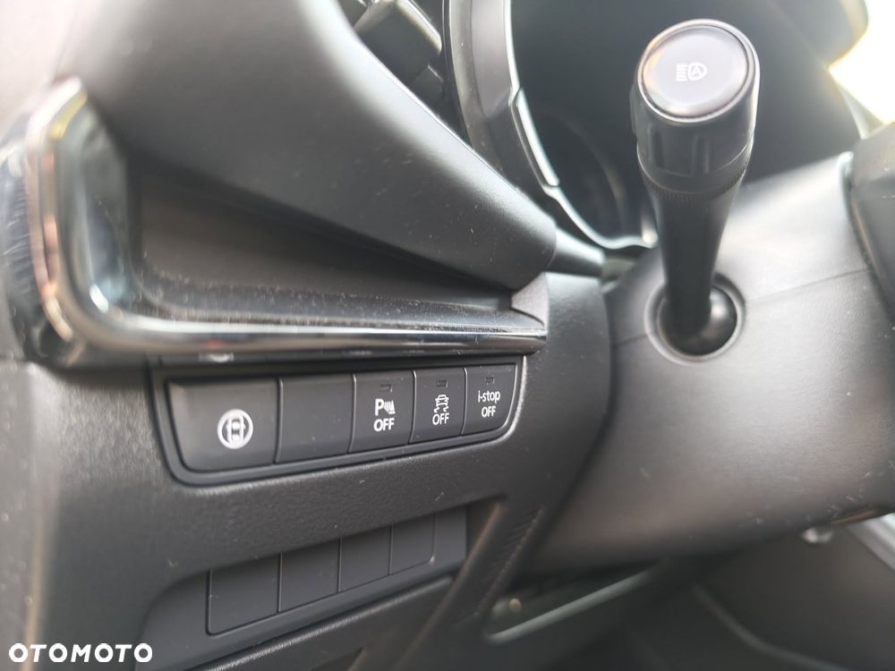 Mazda 3 e-SKYACTIV-G 122 M HYBRID EXCLUSIVE-LINE - 18