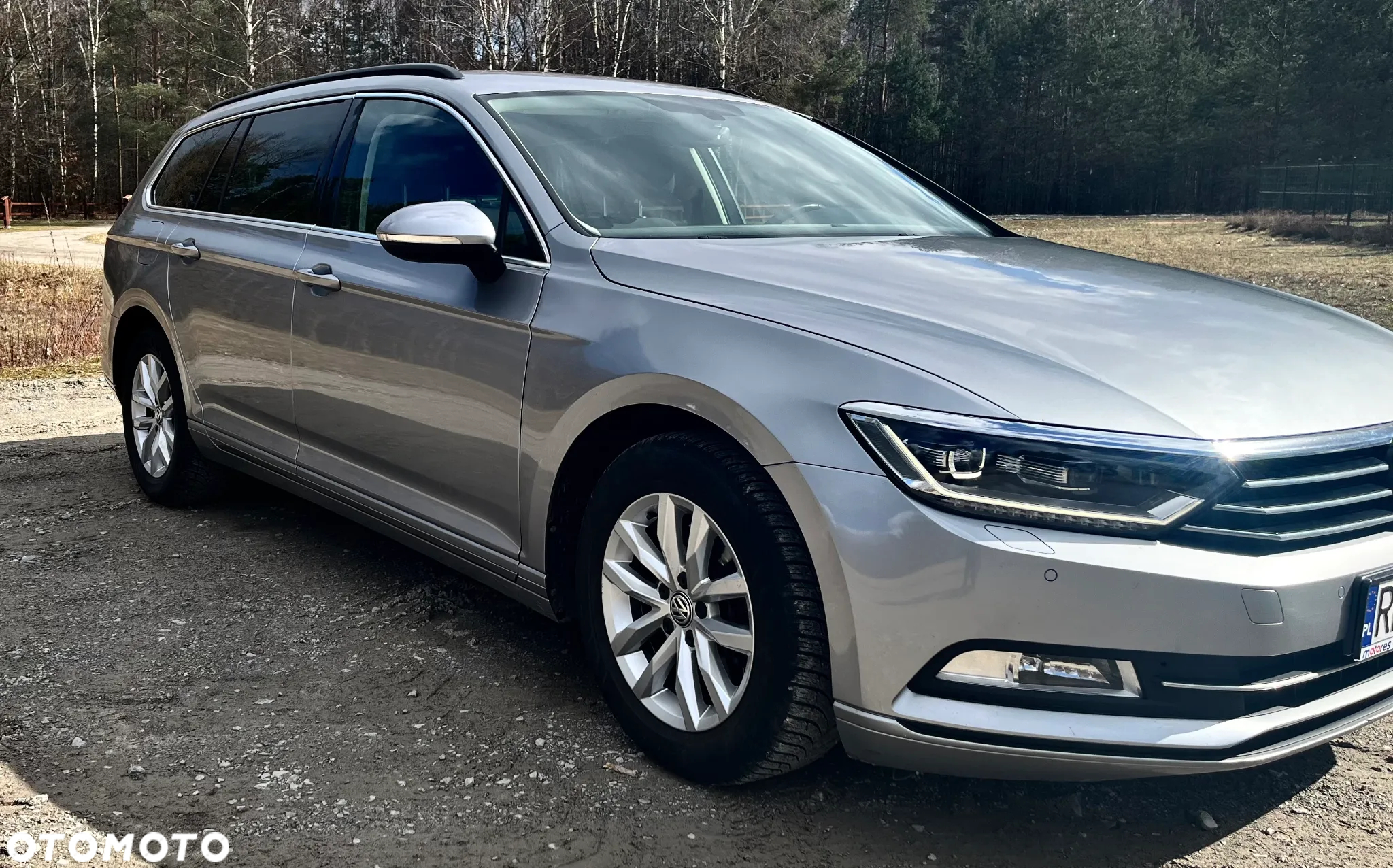 Volkswagen Passat Variant 1.6 TDI (BlueMotion Technology) Comfortline - 11