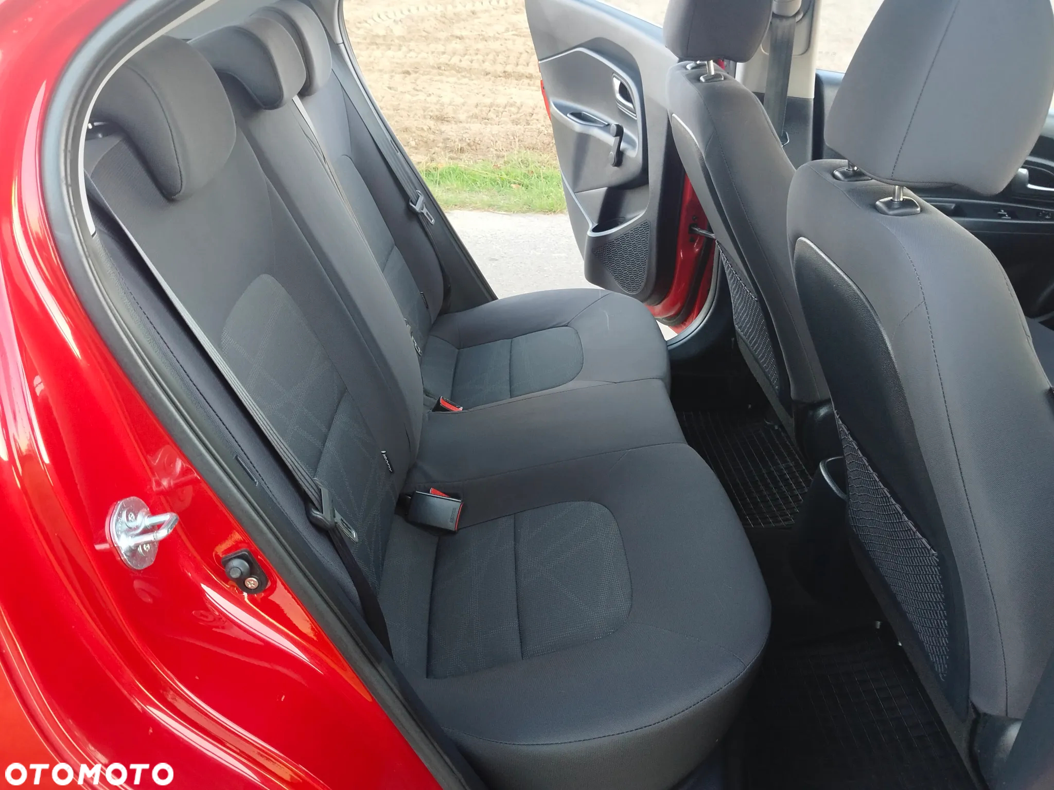 Kia Rio 1.2 Attract - 21