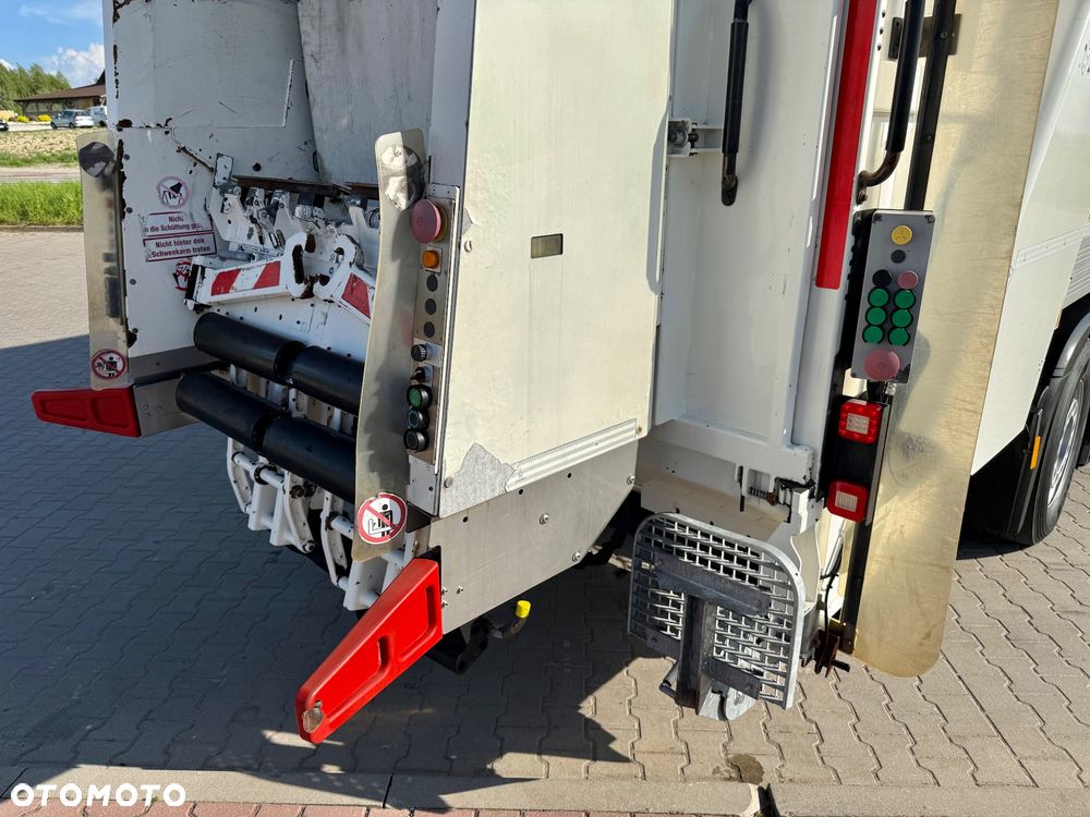 Mercedes-Benz Antos 2533 *Śmieciarka, ZOELLER MEDIUM XL 23, Euro 6, 158tyś Przebiegu* - 23