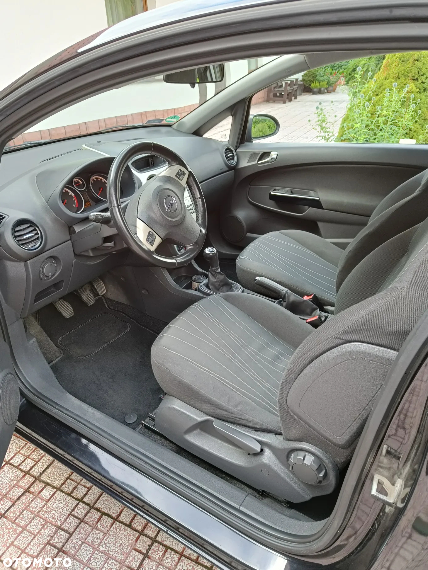 Opel Corsa 1.2 16V Cosmo - 7
