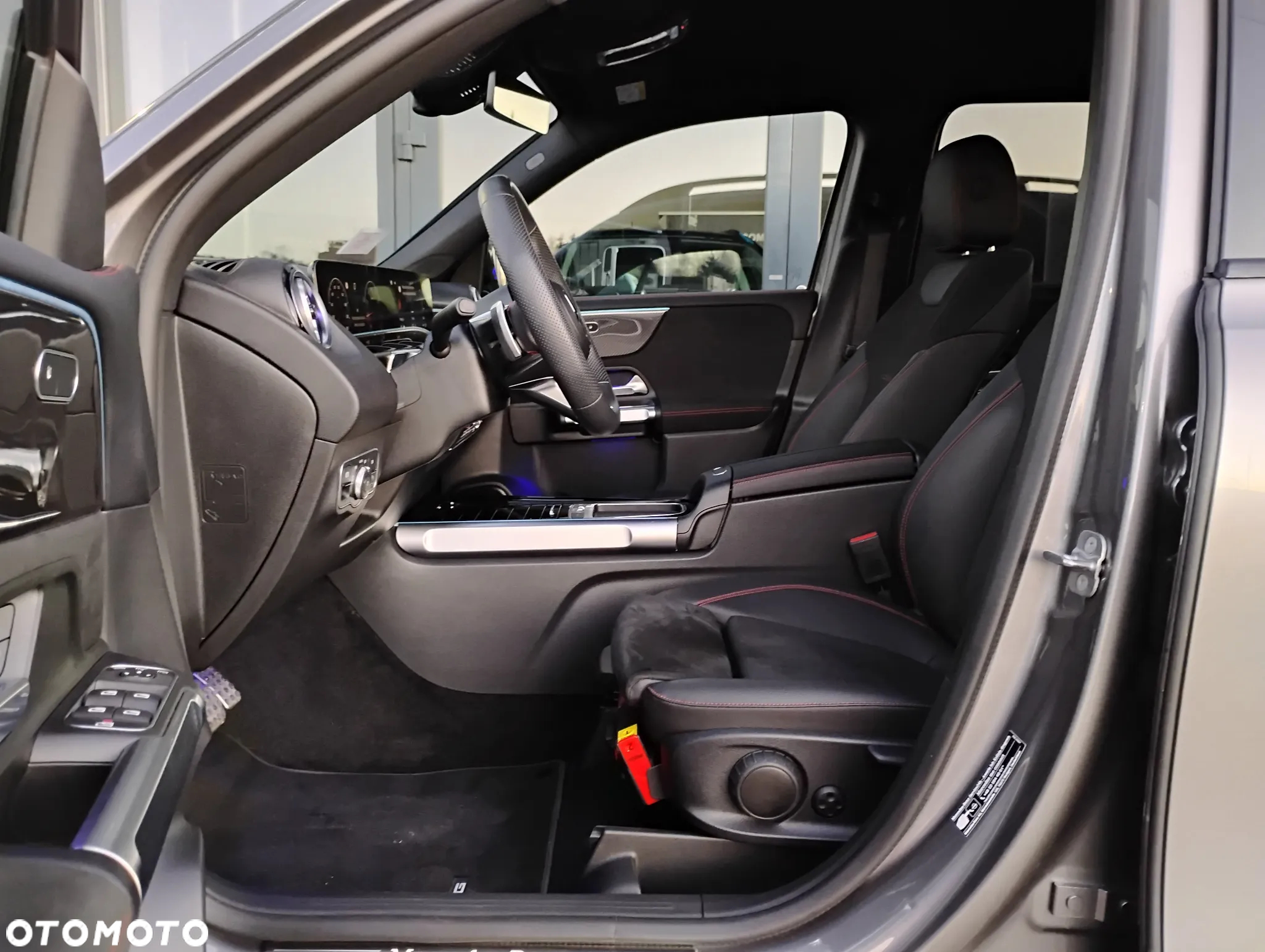 Mercedes-Benz GLB 200 AMG Line 7G-DCT - 9