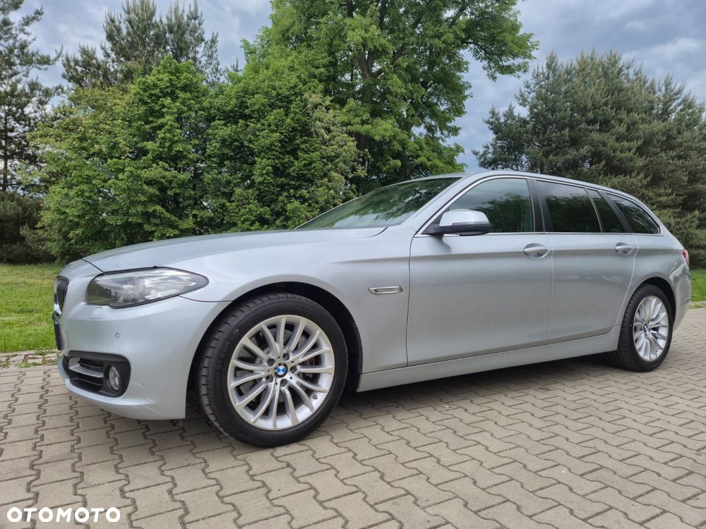 BMW Seria 5 525d xDrive Sport-Aut - 1