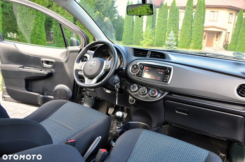 Toyota Yaris - 24