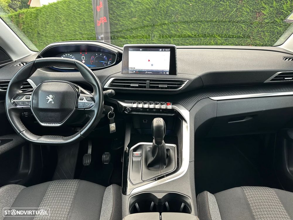 Peugeot 3008 - 8