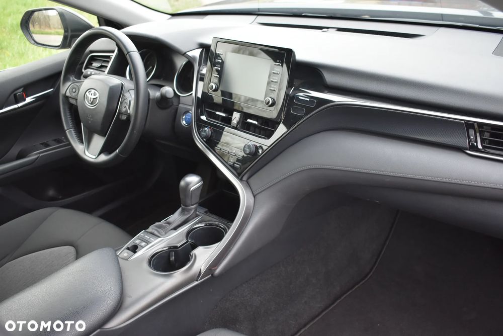 Toyota Camry 2.5 Hybrid Comfort CVT - 8