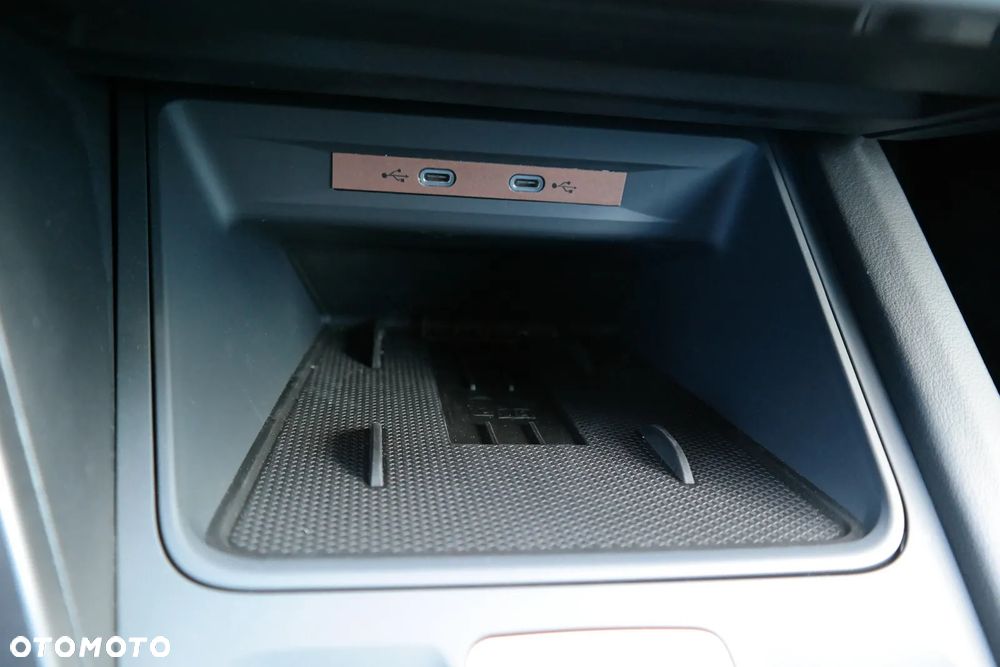 Cupra Formentor 1.5 eTSI mHEV DSG - 39