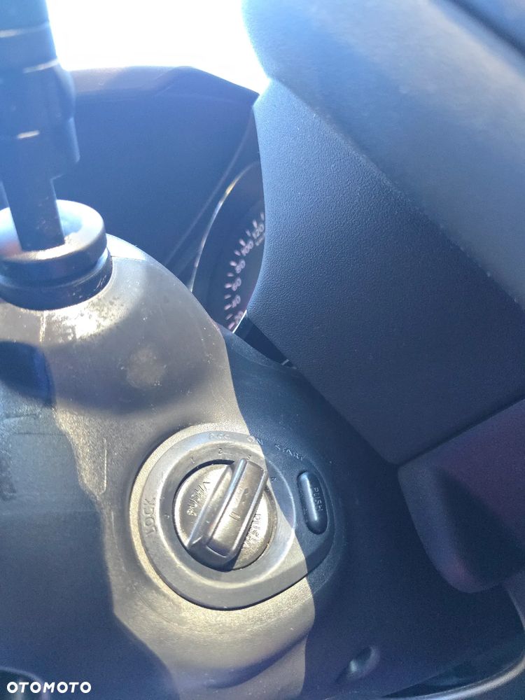Nissan Qashqai 2.0 Tekna - 12