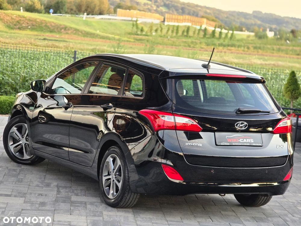 Hyundai i30 Kombi 1.6 GDi DCT Premium - 14