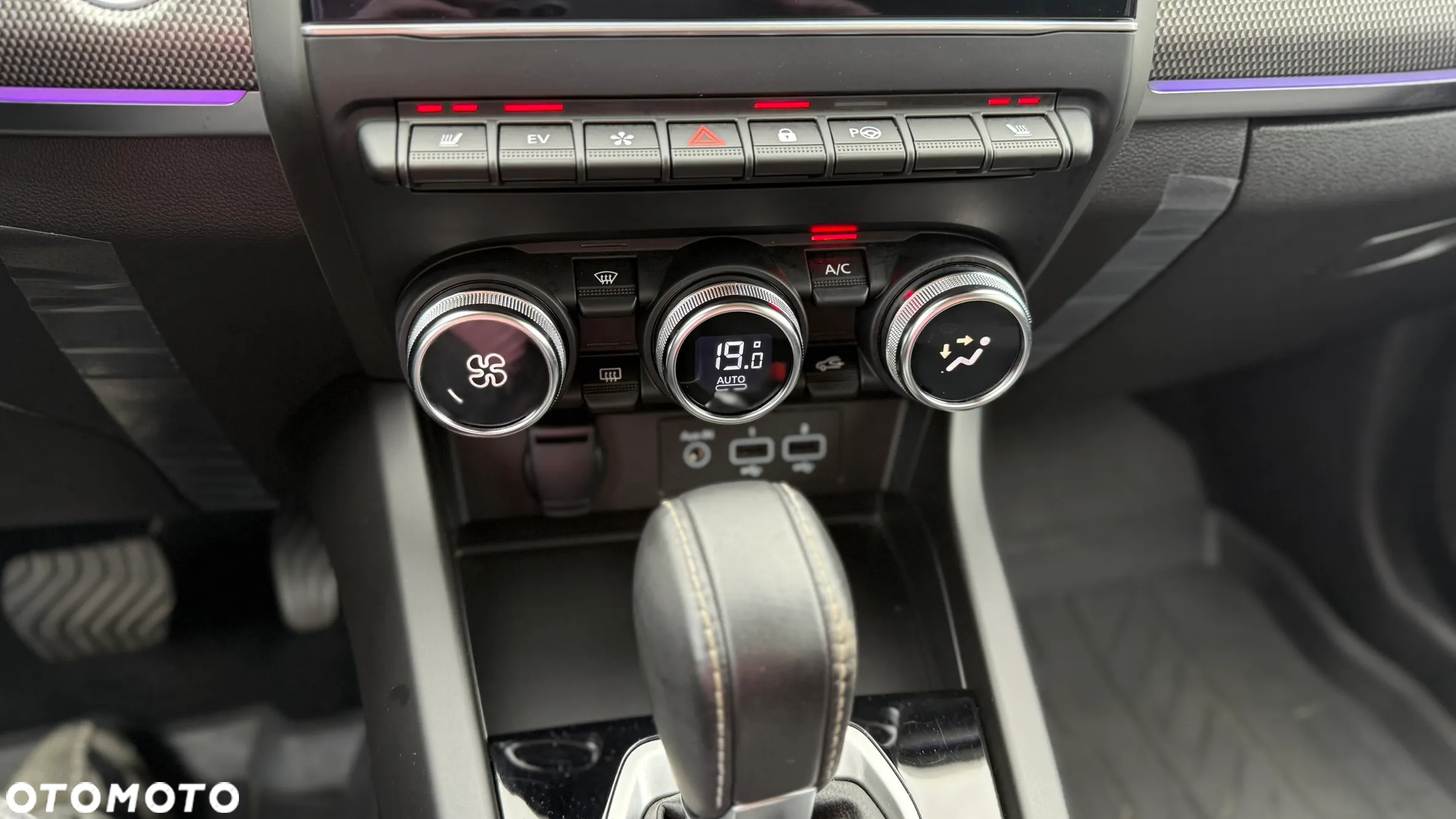 Renault Arkana 1.6 E-TECH Intens MMT - 16