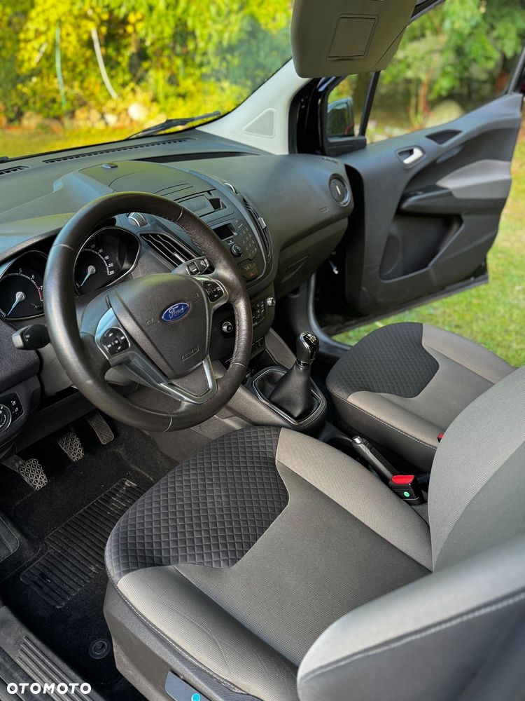 Ford Tourneo Courier 1.0 EcoBoost Titanium - 12