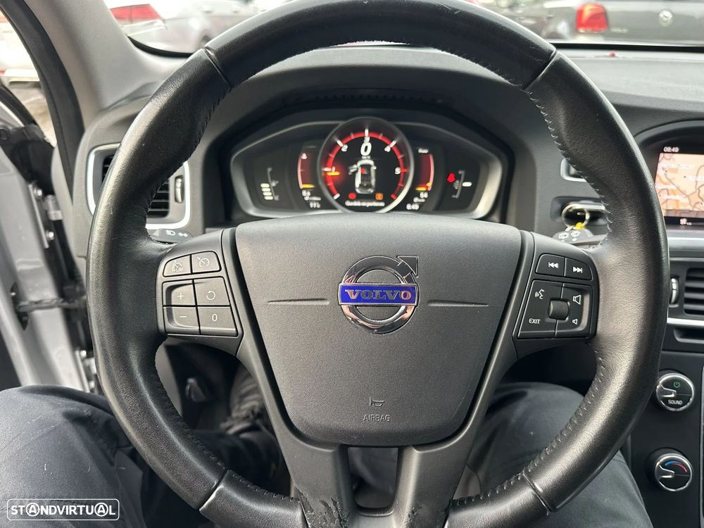 Volvo V60 D2 Geartronic Kinetic - 13