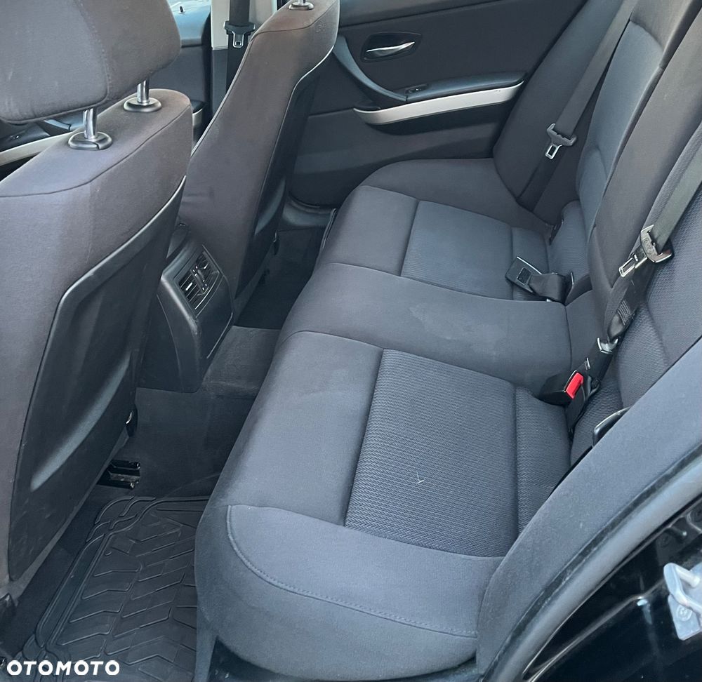 BMW Seria 3 316d - 11