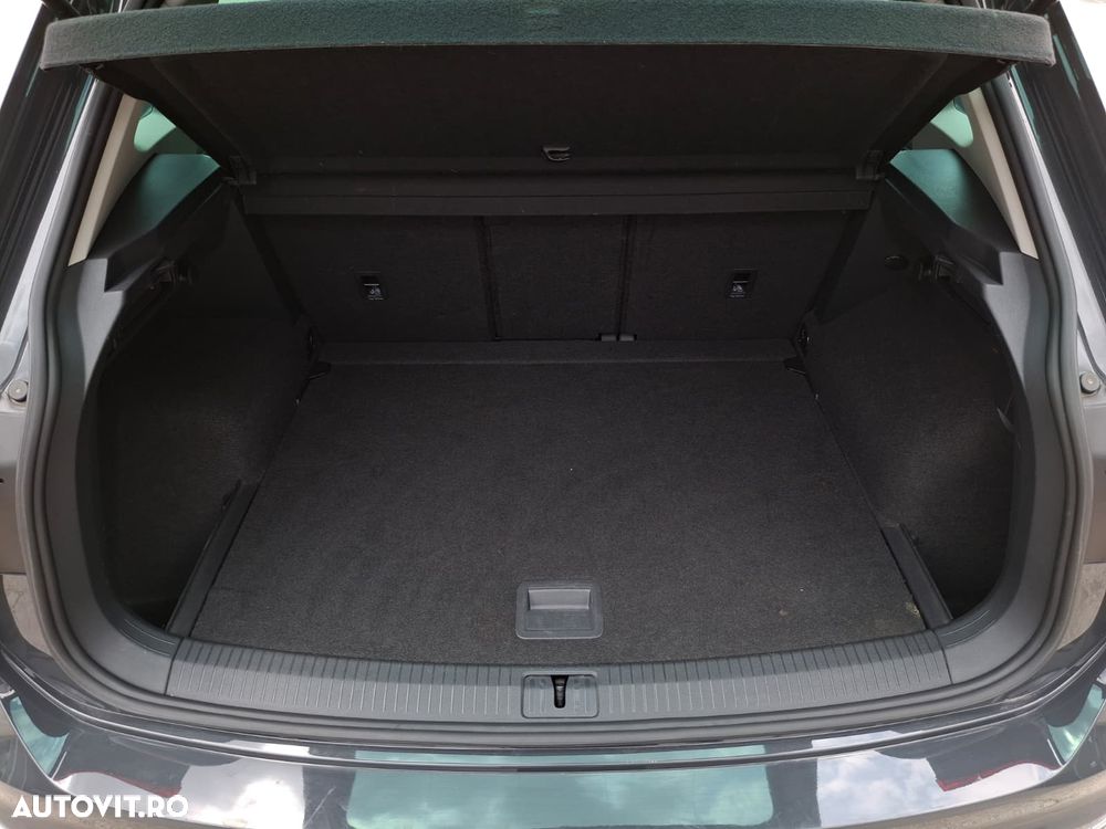 Volkswagen Tiguan - 23