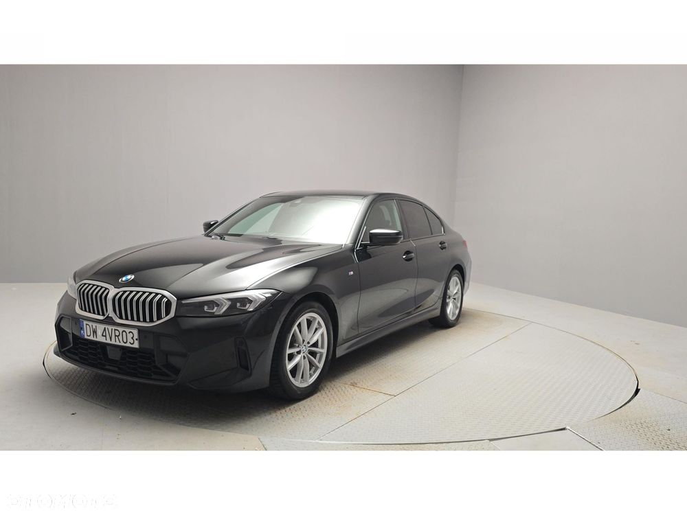 BMW Seria 3 320d xDrive mHEV M Sport - 8