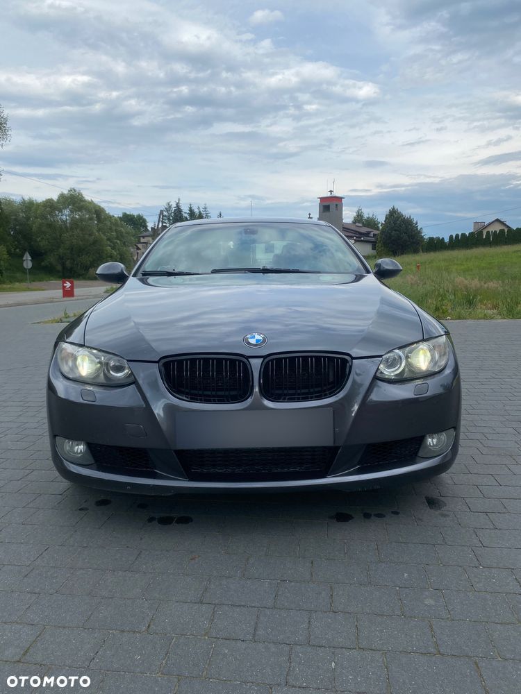 BMW Seria 3 335i Coupe - 4